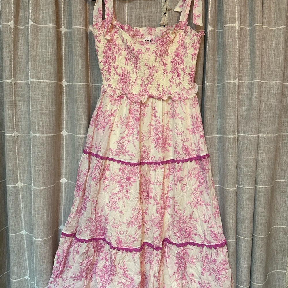 Pink blush  NWOT Floral Pink and Cream Dress